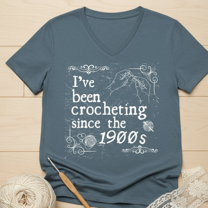Crocheting Since the 1900s V Neck T-Shirt Heather Slate / S