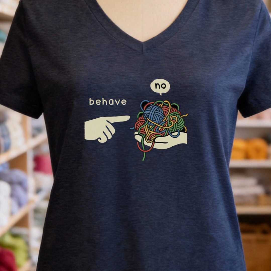 Behave V-Neck T-Shirt Navy t-shirt