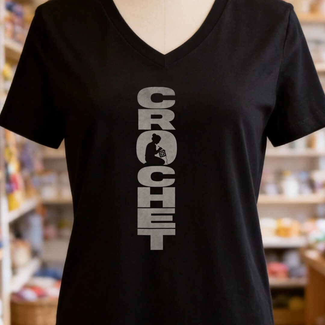 CROCHET V-Neck T-Shirt Black t-shirt
