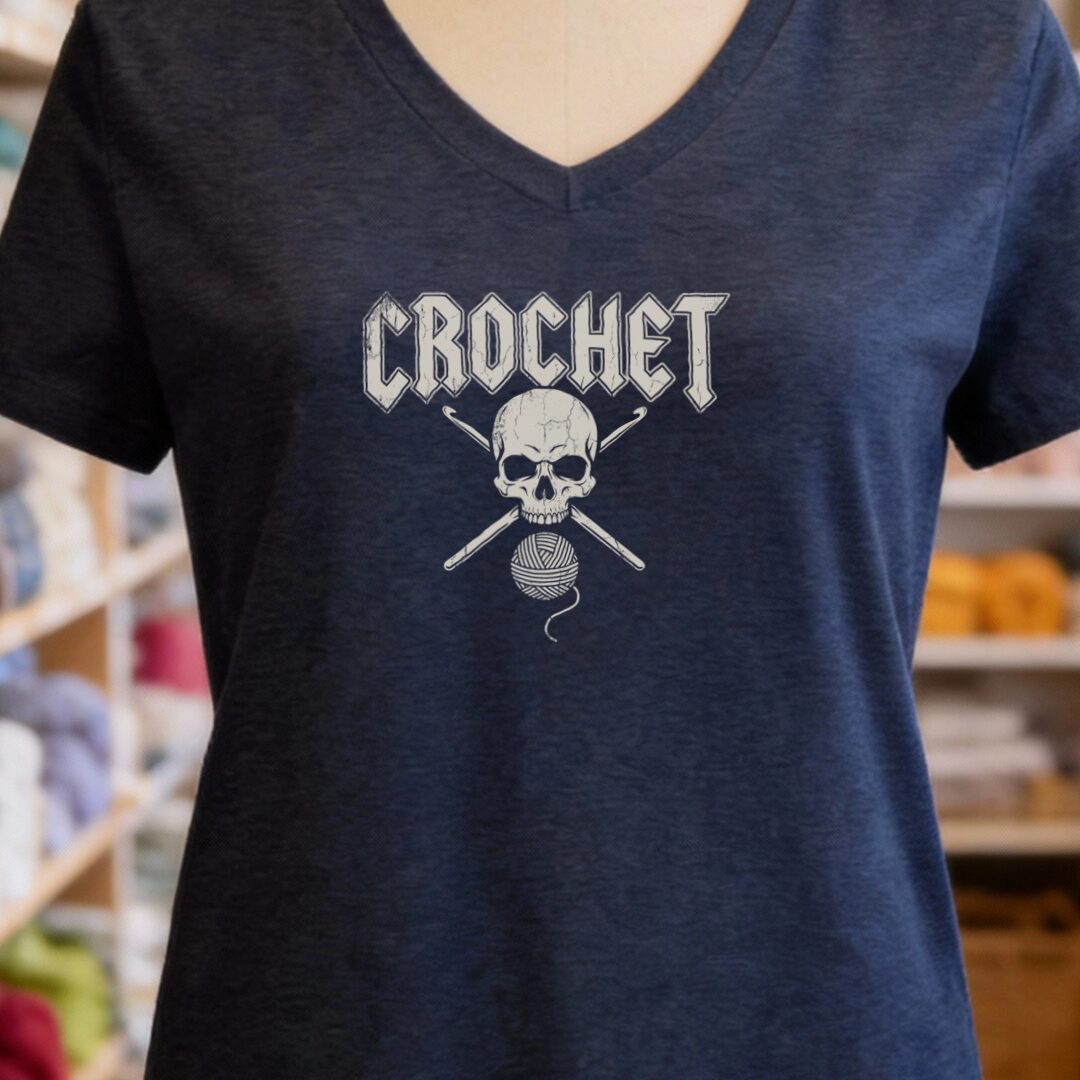 Classic Rock Crochet V-Neck T-Shirt Navy t-shirt