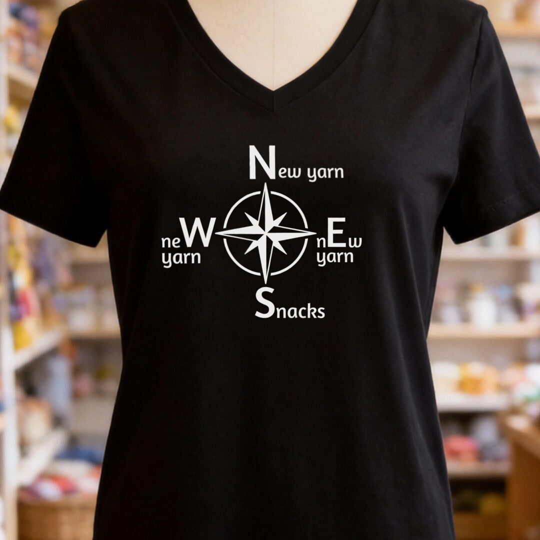 Compass V-Neck T-Shirt Black t-shirt