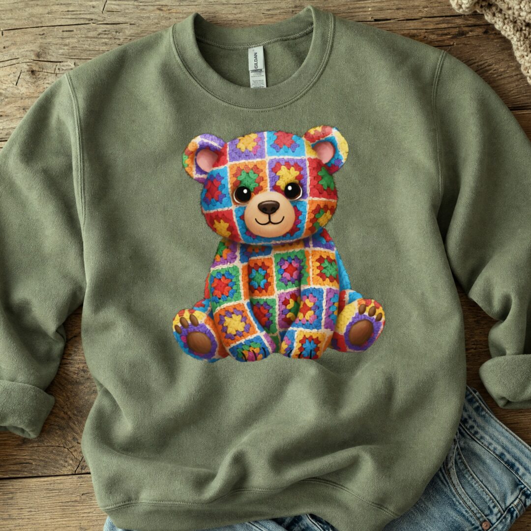 Crochet Bear Sweatshirt Military Green t-shirt