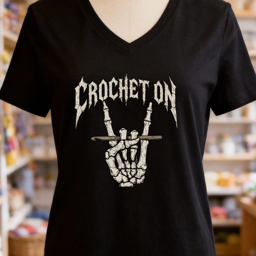 Crochet On V-Neck T-Shirt Black t-shirt