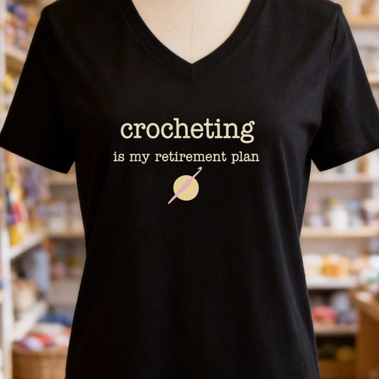 Crochet Retirement Plan V-Neck T-Shirt Black t-shirt