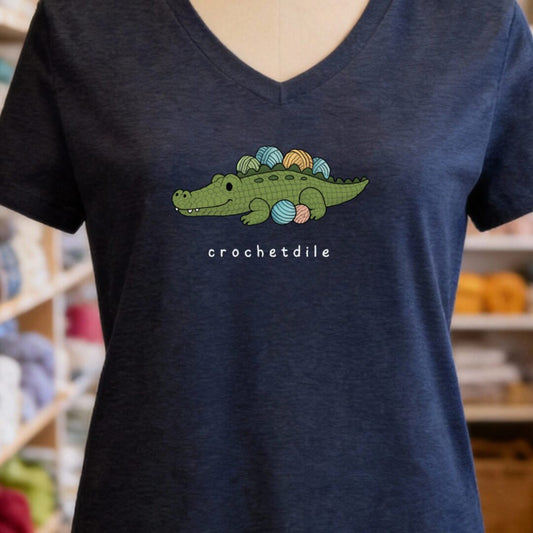 Crochetdile V-Neck T-Shirt Navy t-shirt