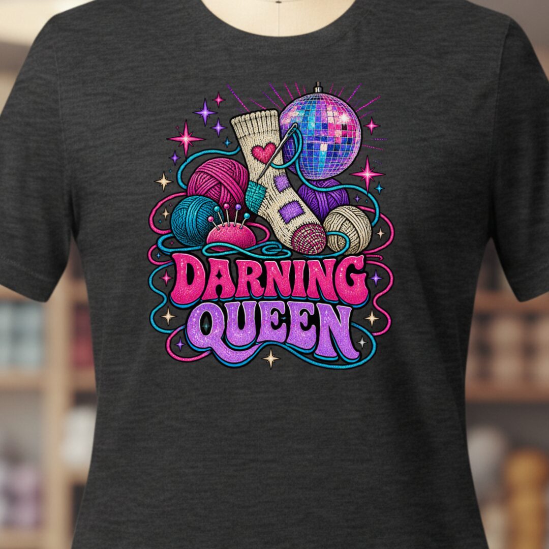Darning Queen T-Shirt Dark Grey t-shirt
