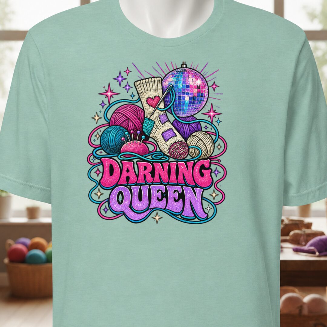 Darning Queen T-Shirt Sea Breeze t-shirt