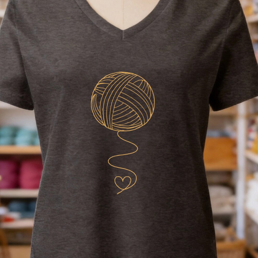 Elegant Yarn V-Neck T-Shirt Dark Grey t-shirt