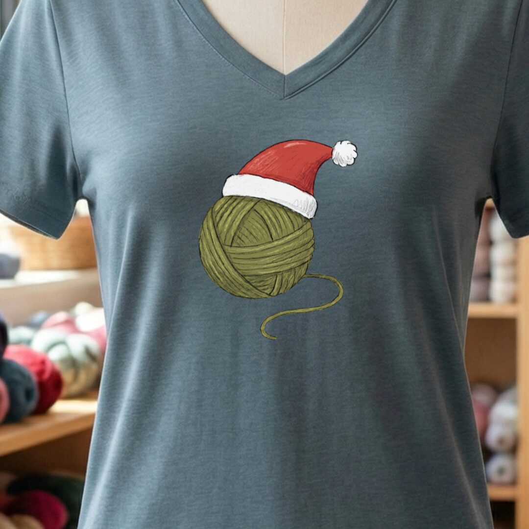 Festive Yarn V-Neck T-Shirt Slate t-shirt