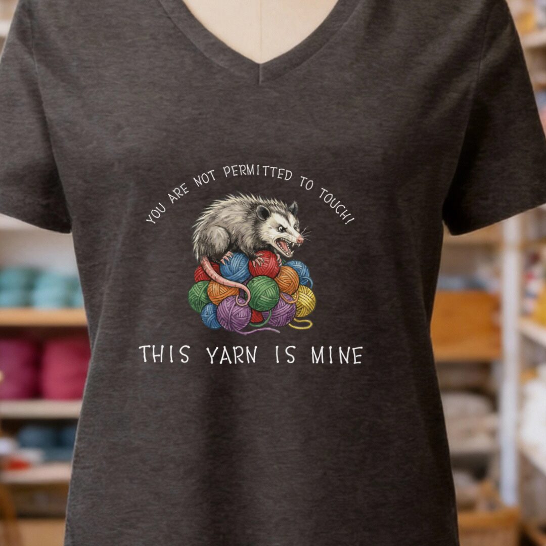 Hissing Yarn Possum V-Neck T-Shirt Dark Grey t-shirt