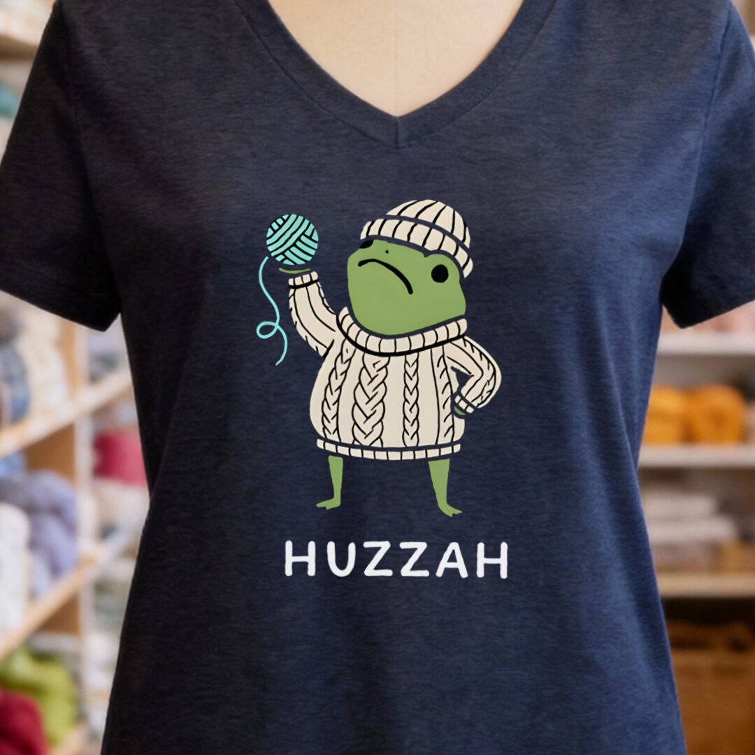 Huzzah V-Neck T-Shirt Navy t-shirt