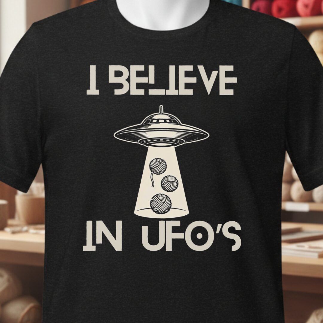 I Believe In UFOs T-Shirt Black t-shirt