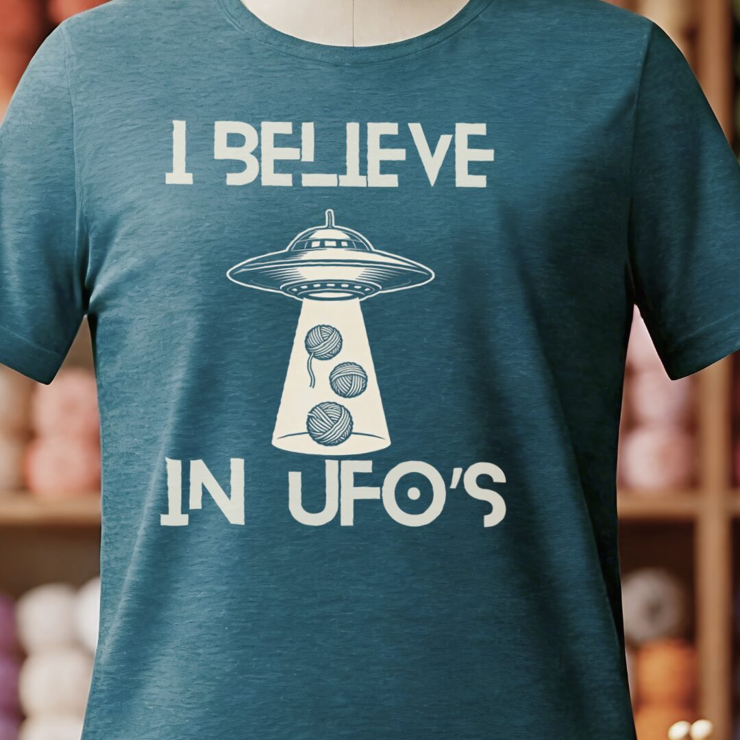 I Believe In UFOs T-Shirt Teal Blue t-shirt