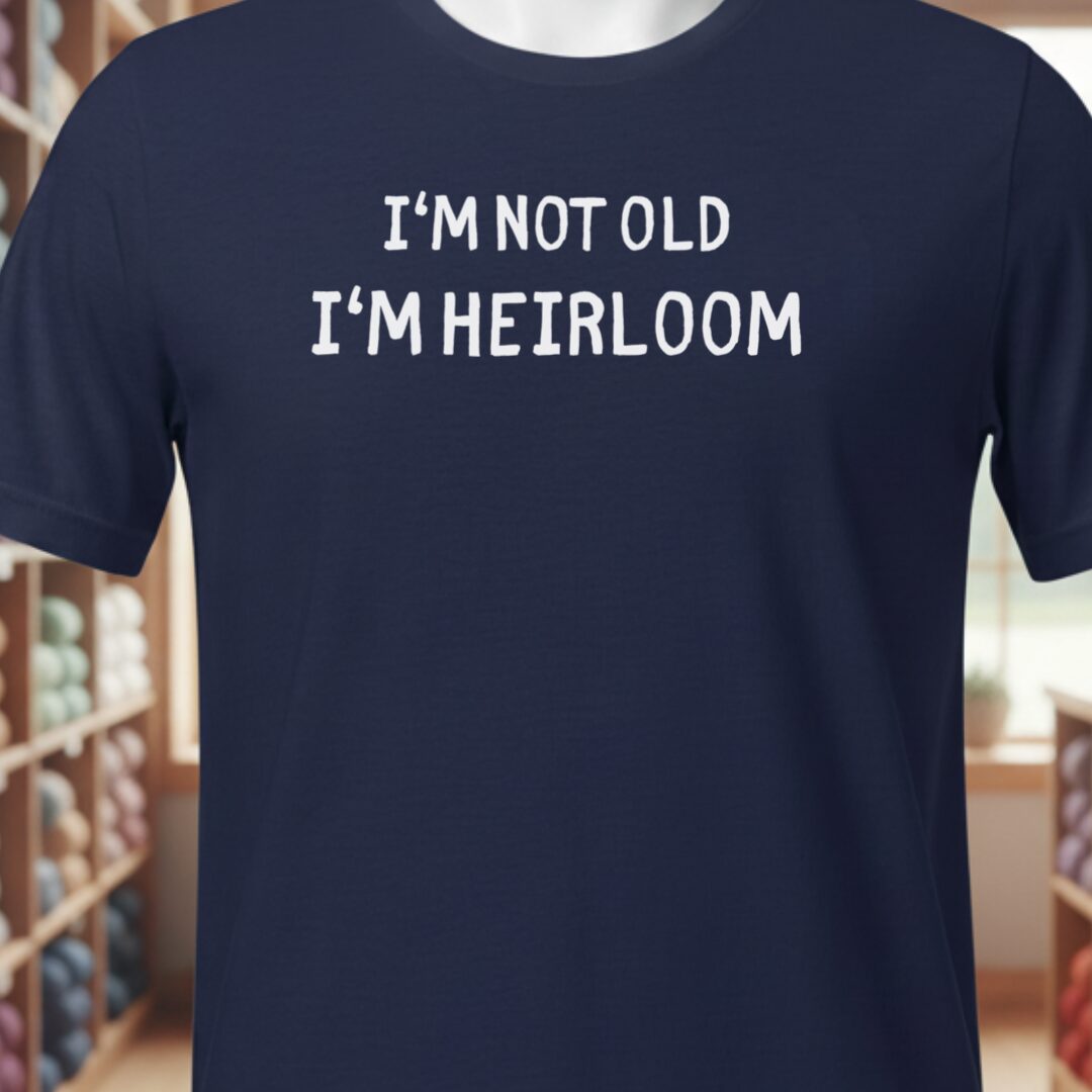 I'm Heirloom T-Shirt Navy t-shirt
