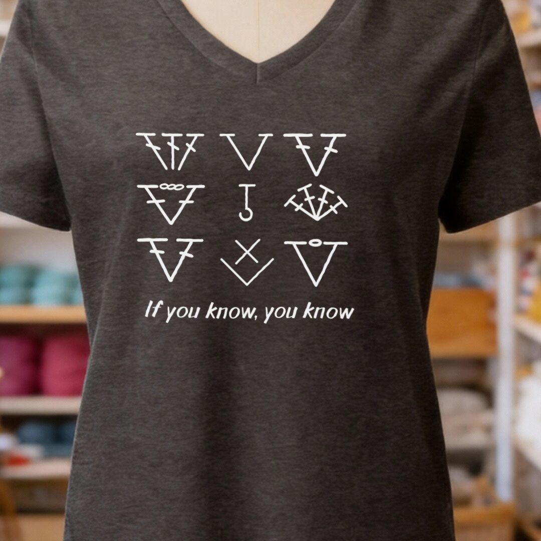 If you know, you know V-Neck T-Shirt Dark Grey t-shirt