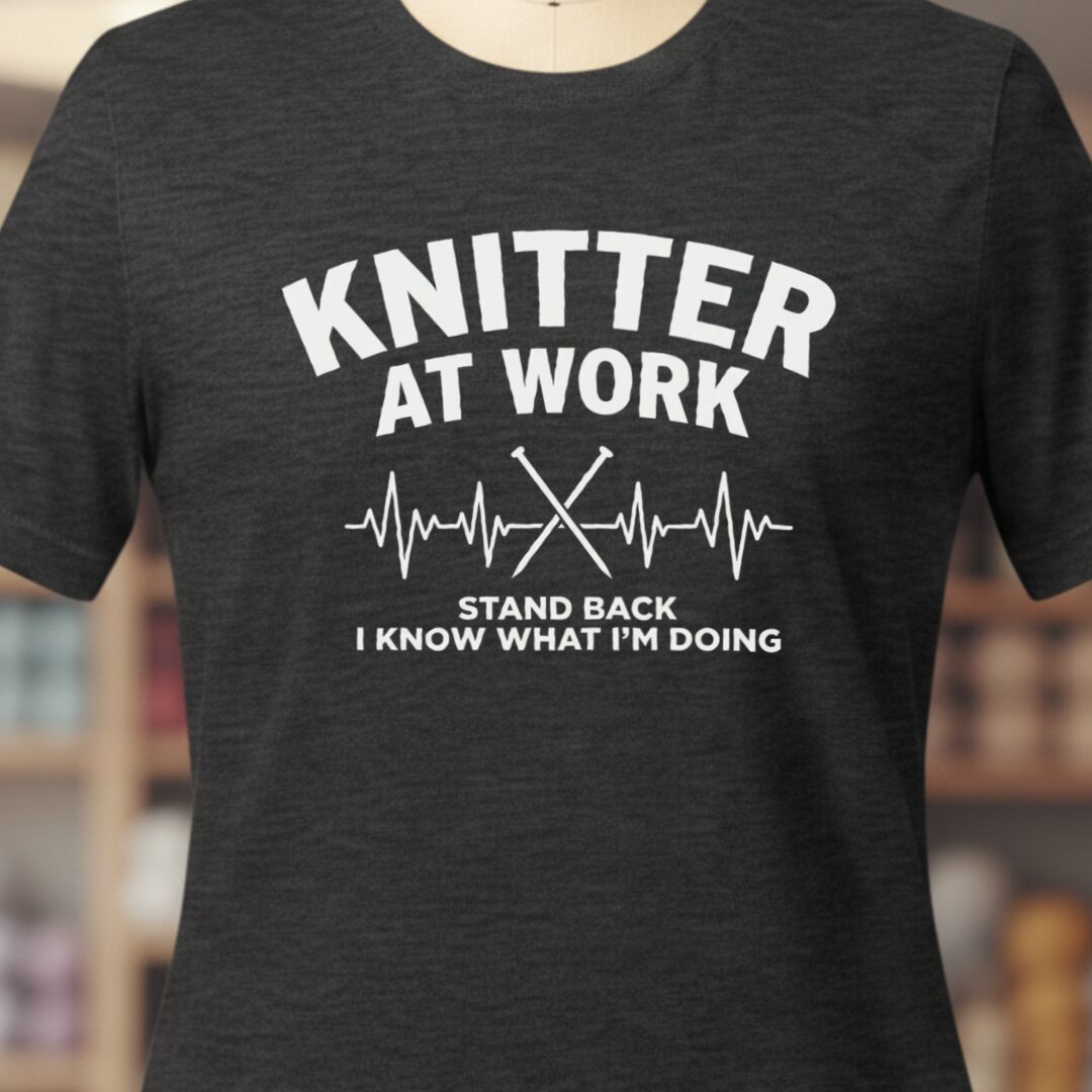 Knitter At Work T-Shirt Dark Grey t-shirt