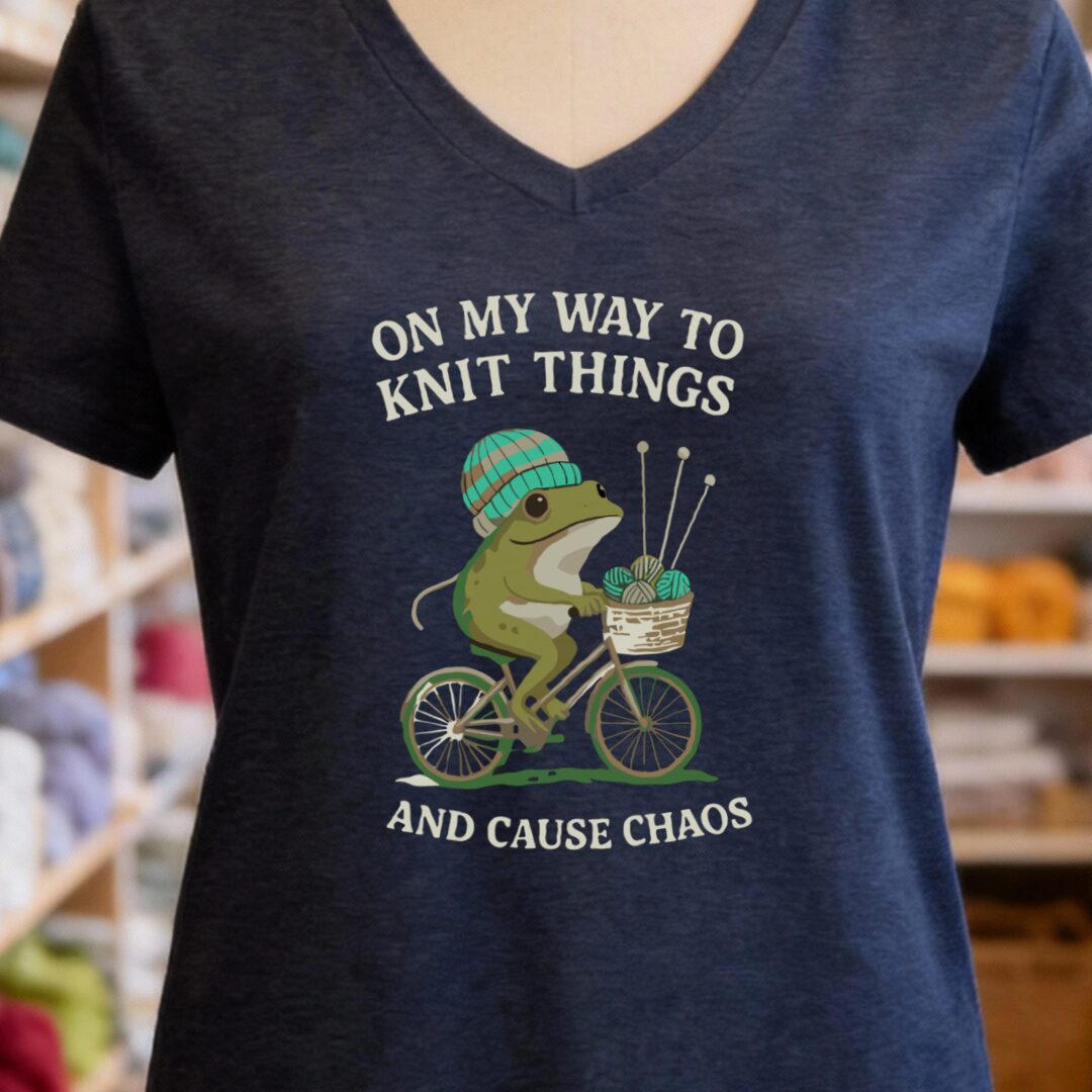 Knitting & Chaos V-Neck T-Shirt Navy t-shirt