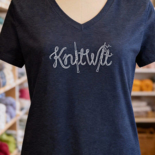 Knitwit Text V-Neck T-Shirt Navy t-shirt
