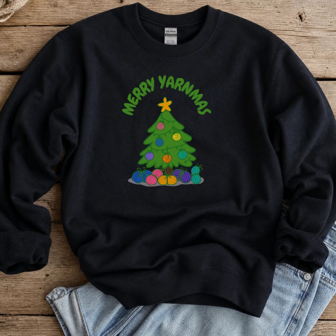 Merry Yarnmas Sweatshirt Black t-shirt