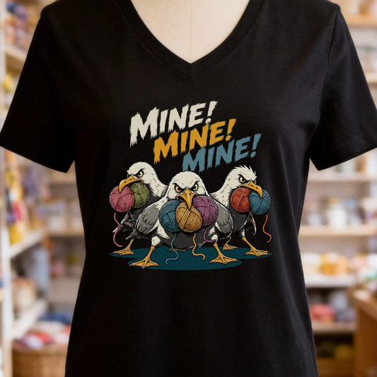 Mine V-Neck T-Shirt Black t-shirt