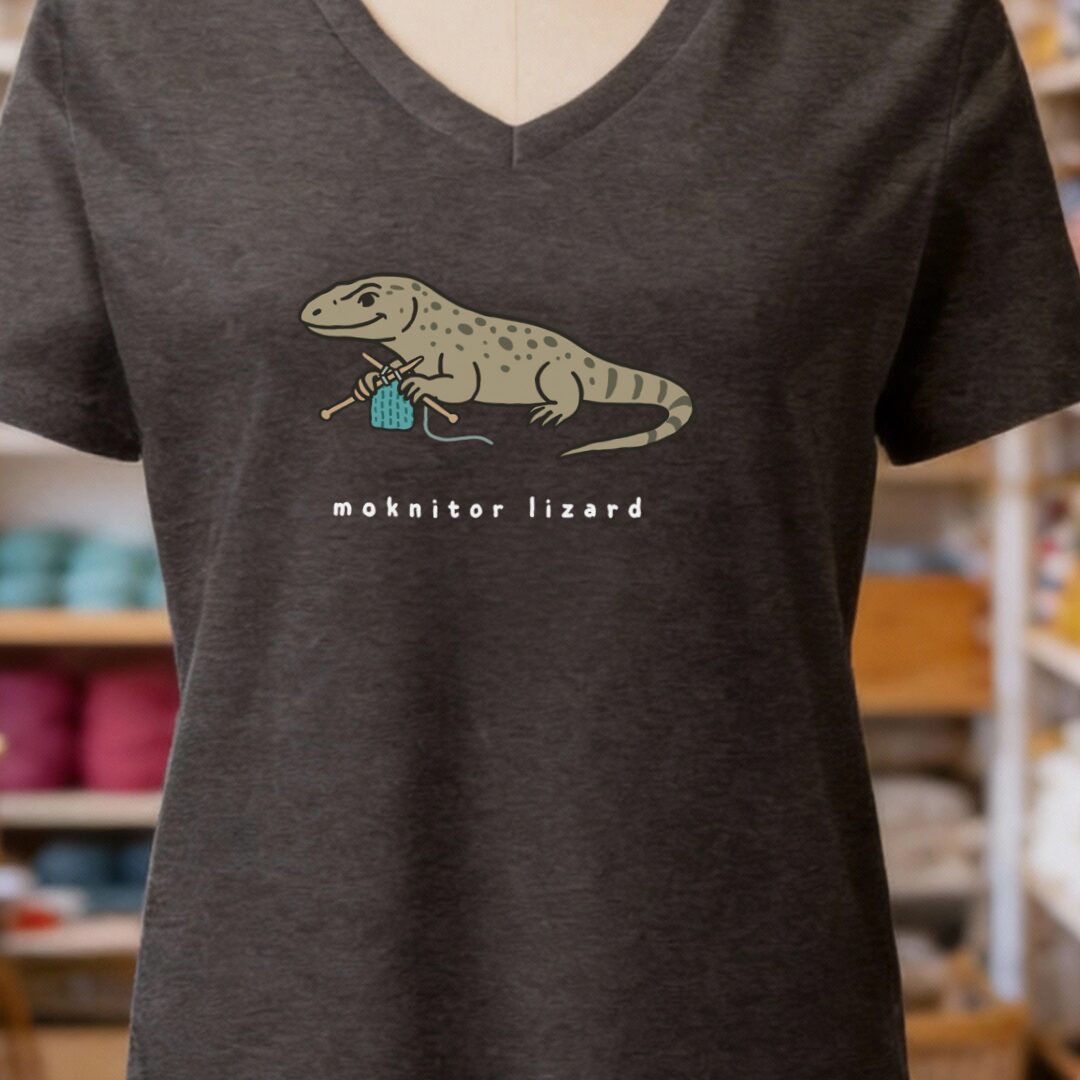 Moknitor Lizard V-Neck T-Shirt Dark Grey t-shirt