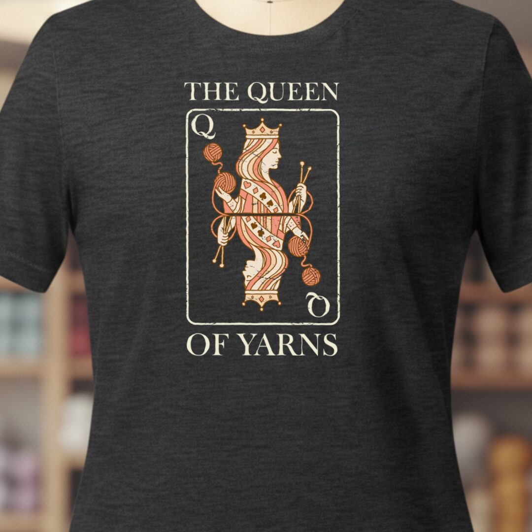 Queen Of Yarns T-Shirt Dark Grey t-shirt
