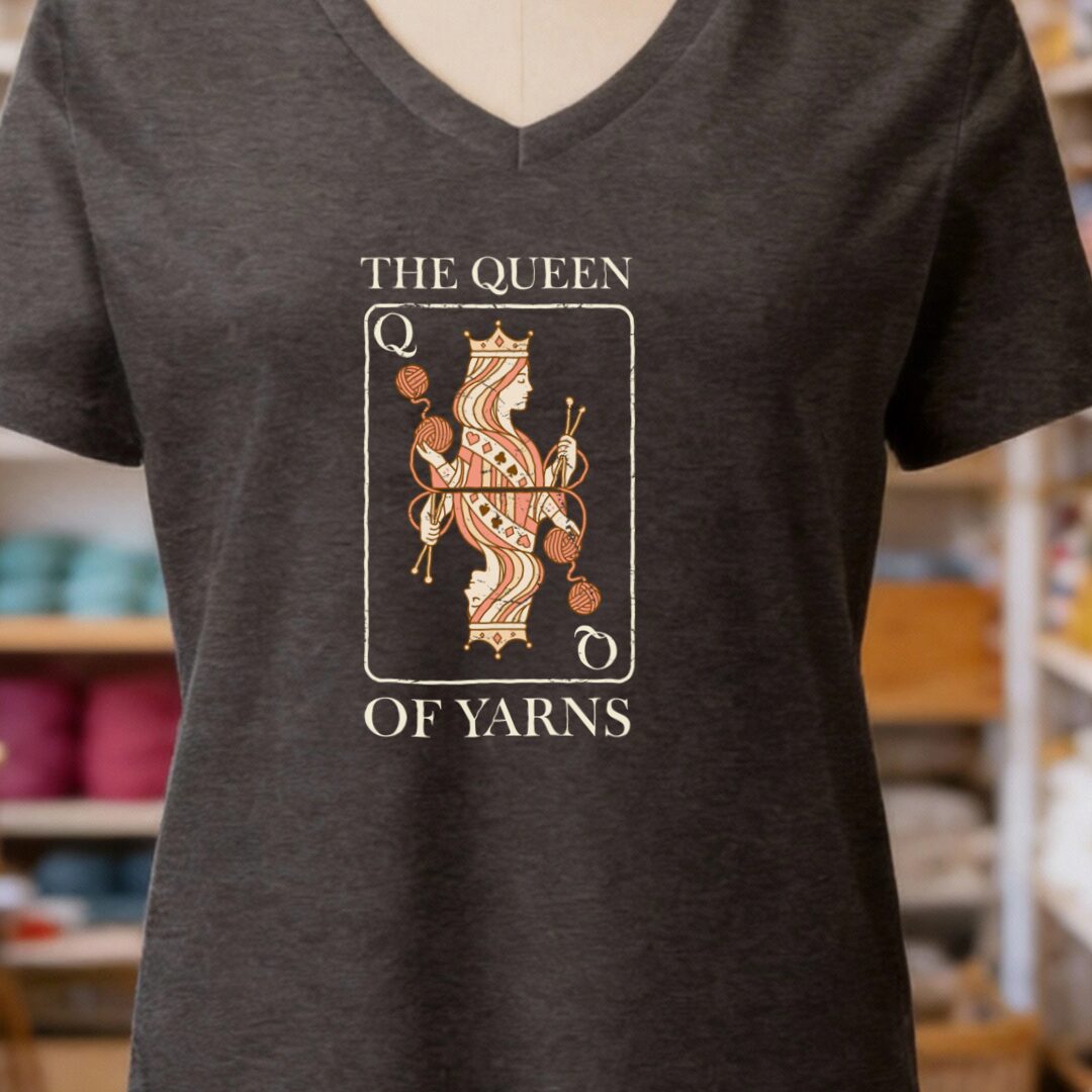 Queen Of Yarns V-Neck T-Shirt Dark Grey t-shirt