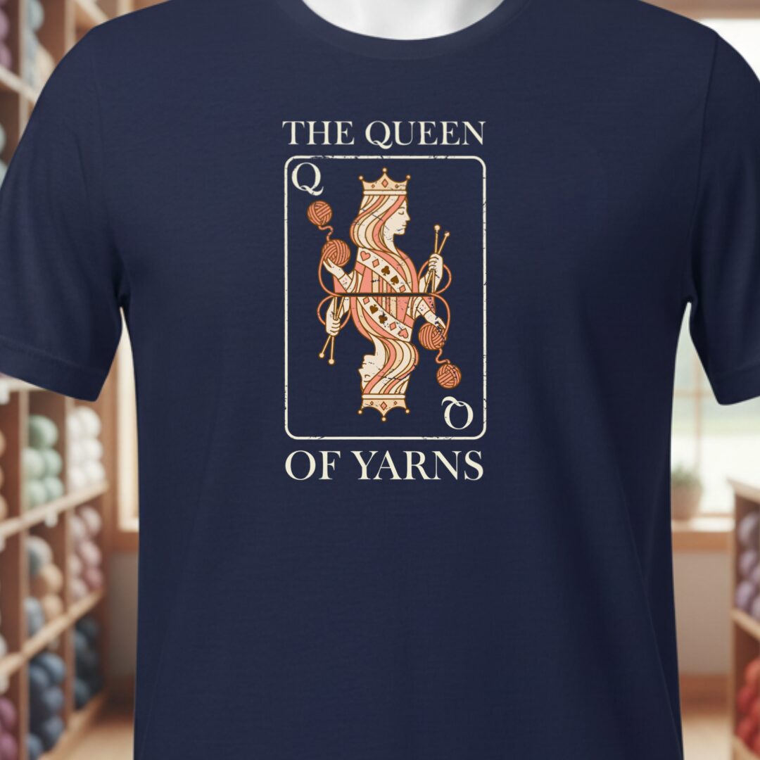 Queen Of Yarns T-Shirt Navy t-shirt