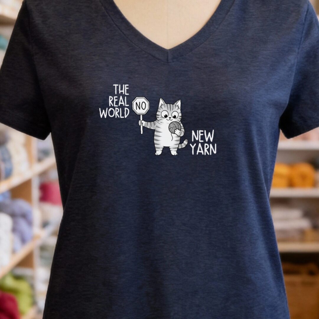 Real World V-Neck T-Shirt Navy t-shirt