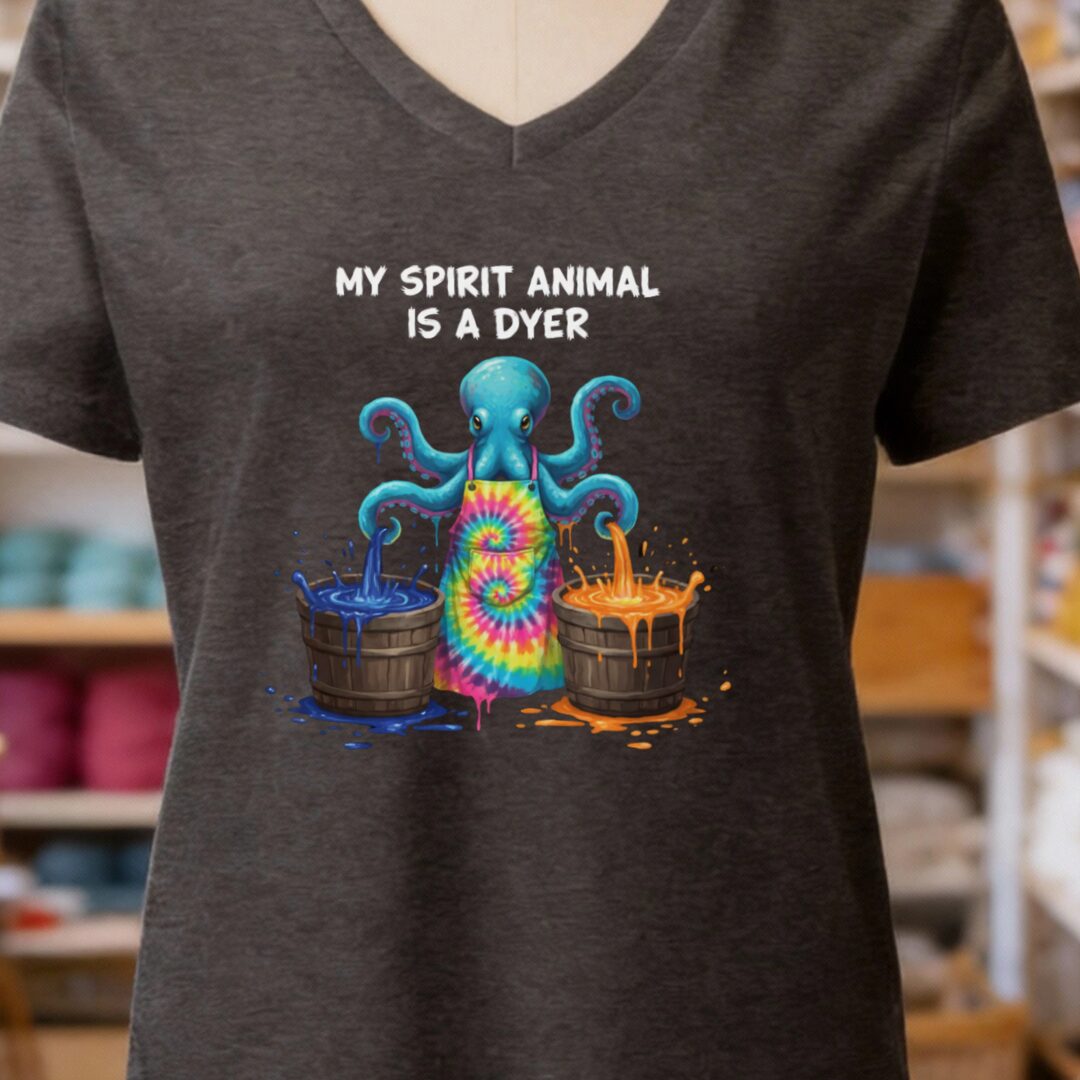 Spirit Animal Dyer V-Neck T-Shirt Dark Grey t-shirt