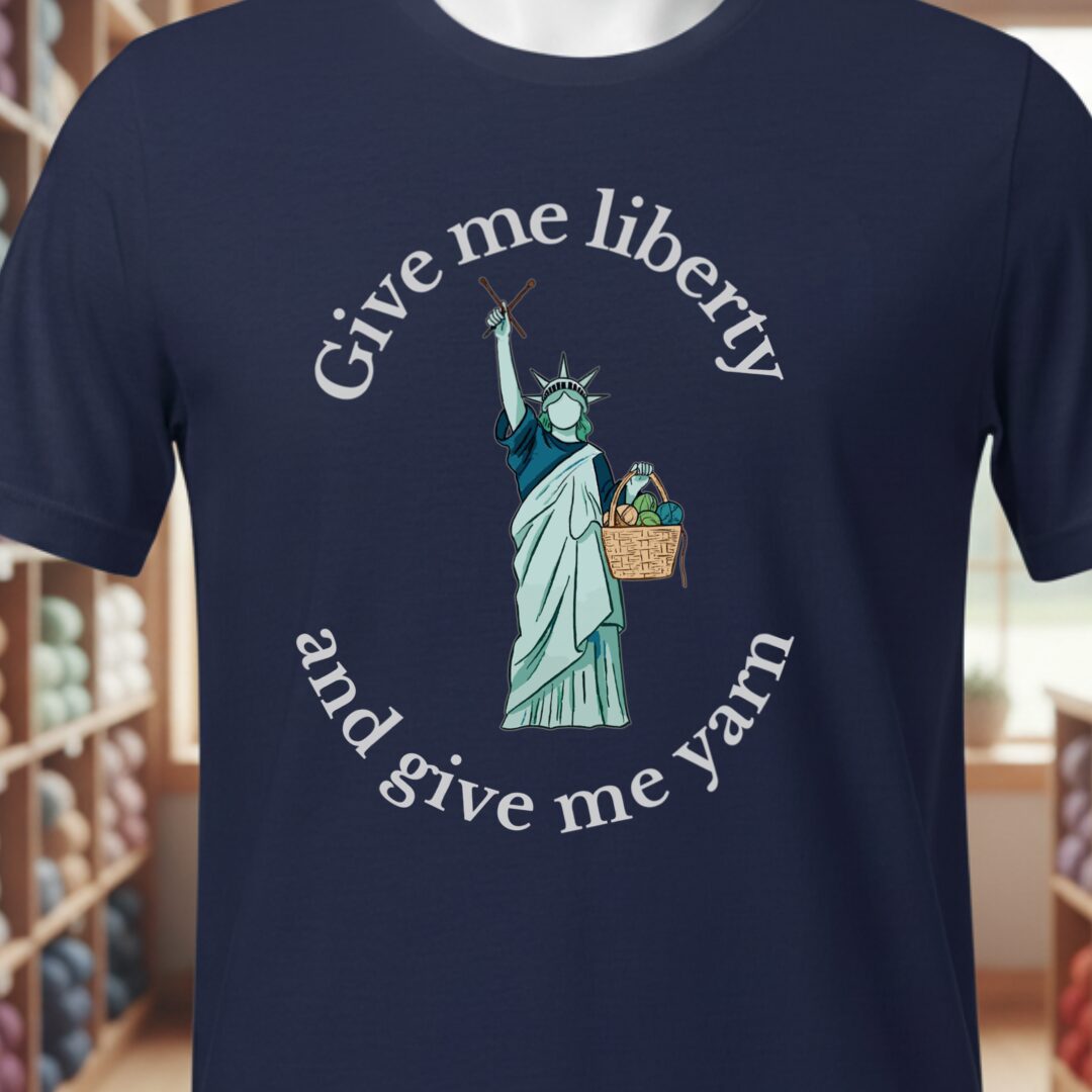 Statue of Liberty T-Shirt (With Text) Navy t-shirt