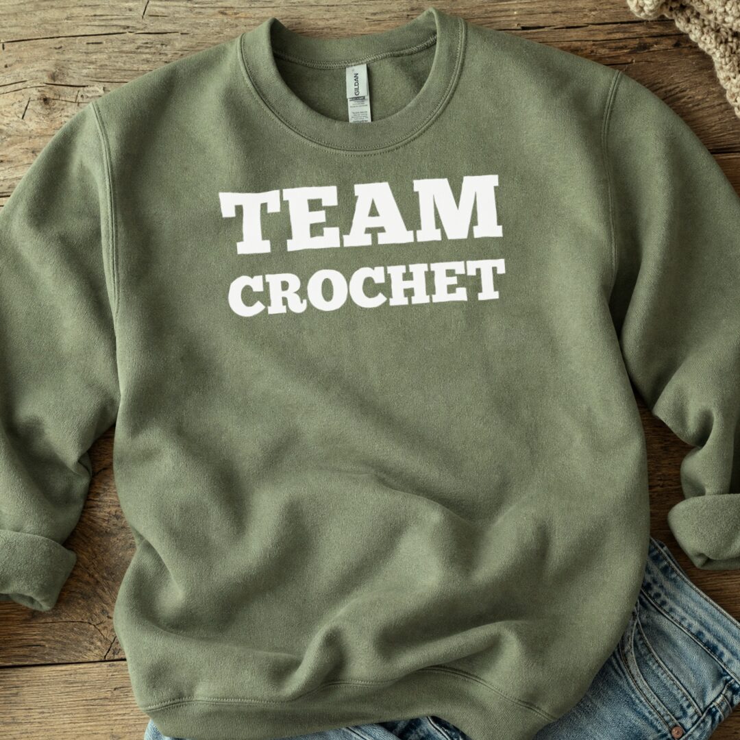 Team Crochet Sweatshirt Military Green t-shirt