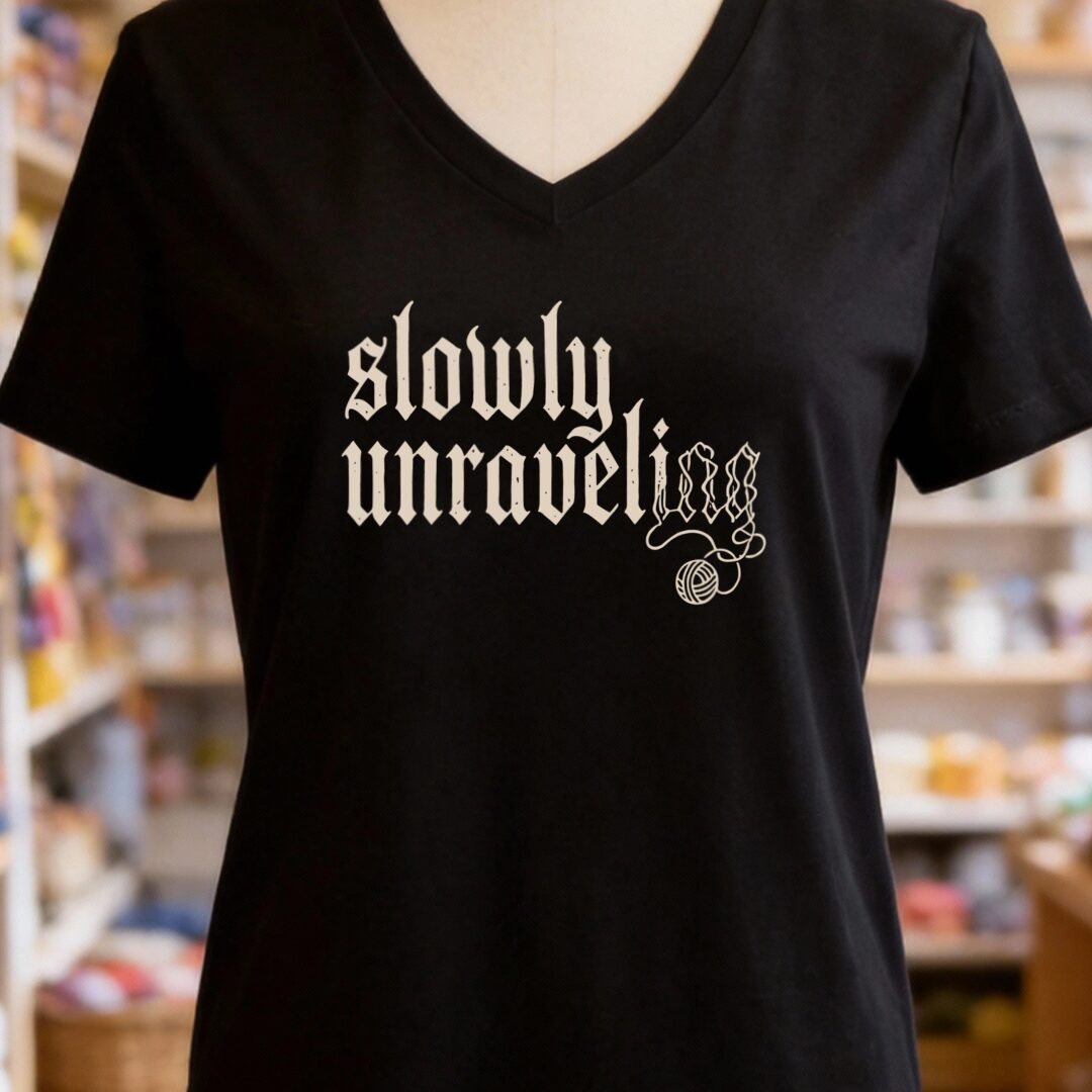 Unraveling V-Neck T-Shirt Black t-shirt