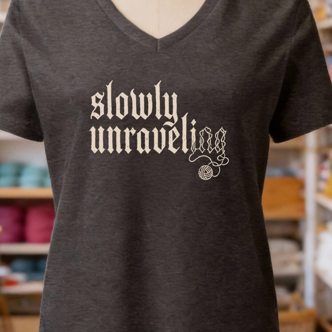 Unraveling V-Neck T-Shirt Dark Grey t-shirt