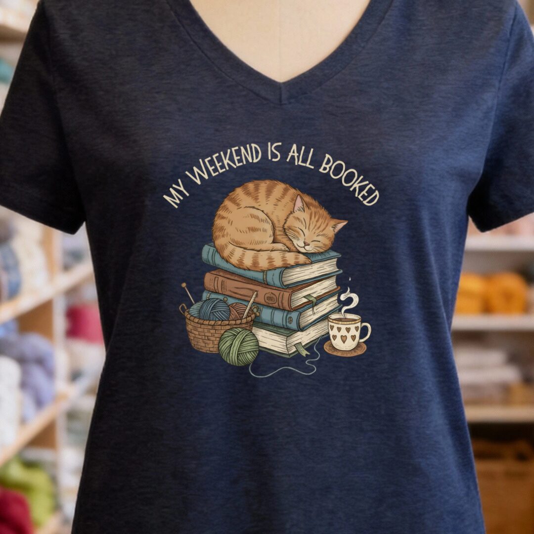Weekend Booked V-Neck T-Shirt Navy t-shirt