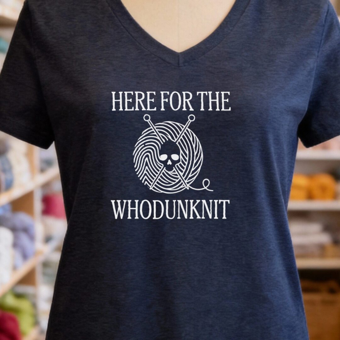 Who Done It V-Neck T-Shirt Navy t-shirt