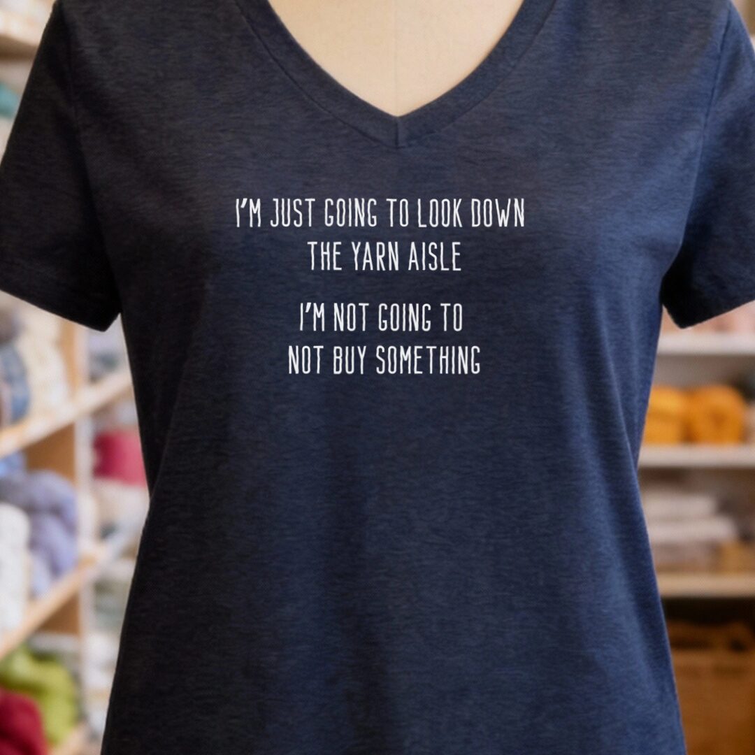 Yarn Aisle V-Neck T-Shirt Navy t-shirt