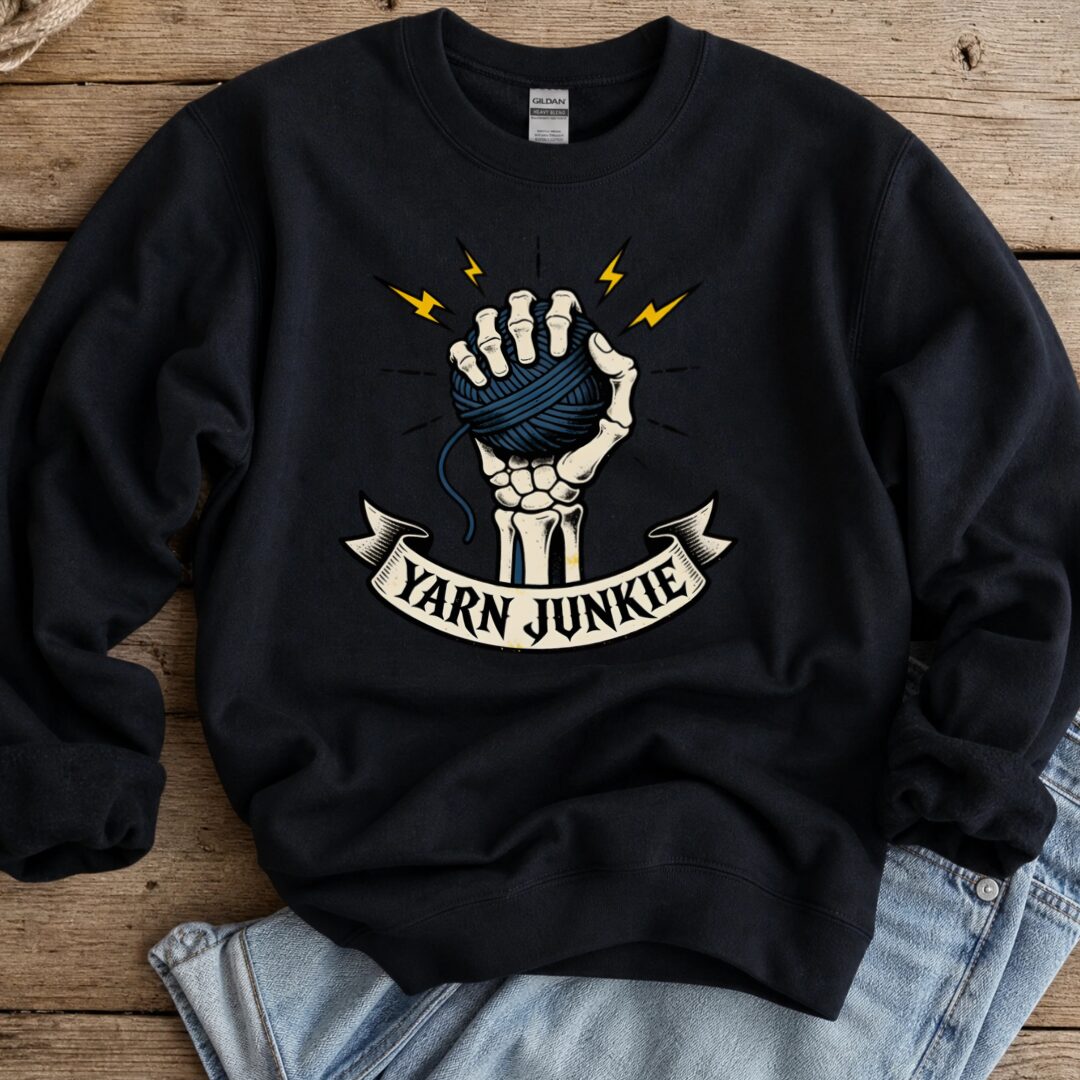 Yarn Junkie Sweatshirt Black t-shirt
