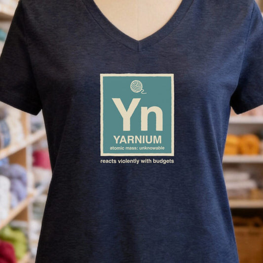 Yarnium V-Neck T-Shirt Navy t-shirt