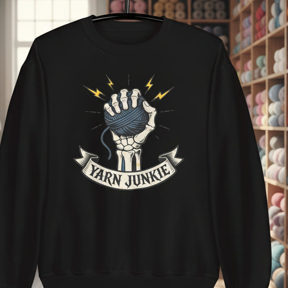 Yarn Junkie Sweatshirt Black / S
