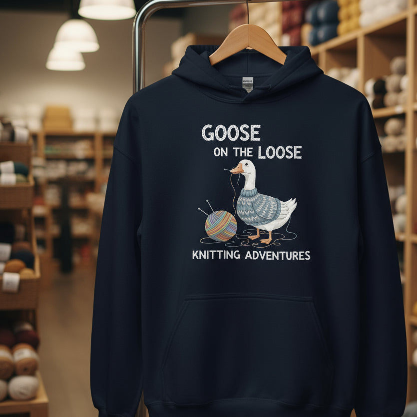 Goose on the Loose Hoodie Navy / S