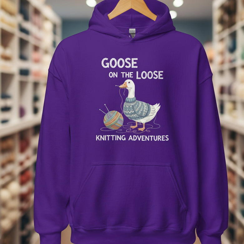 Goose on the Loose Hoodie Purple / S