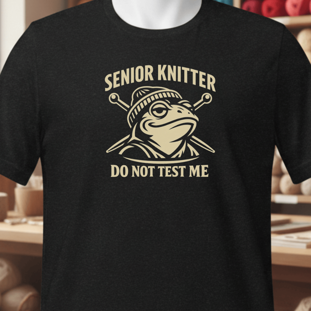 Senior Knitter T-Shirt Black / XS