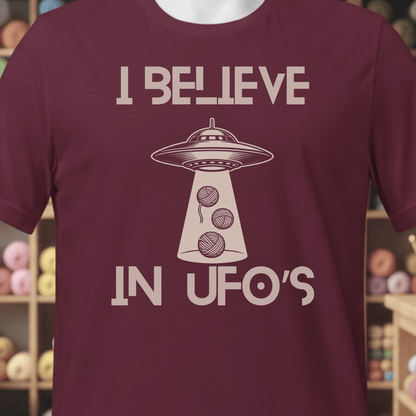 I Believe In UFOs T-Shirt Maroon / XS
