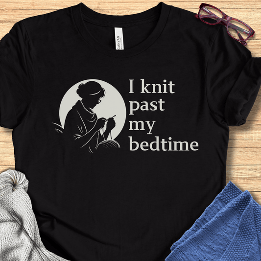 I knit past my bedtime T-Shirt Black / S