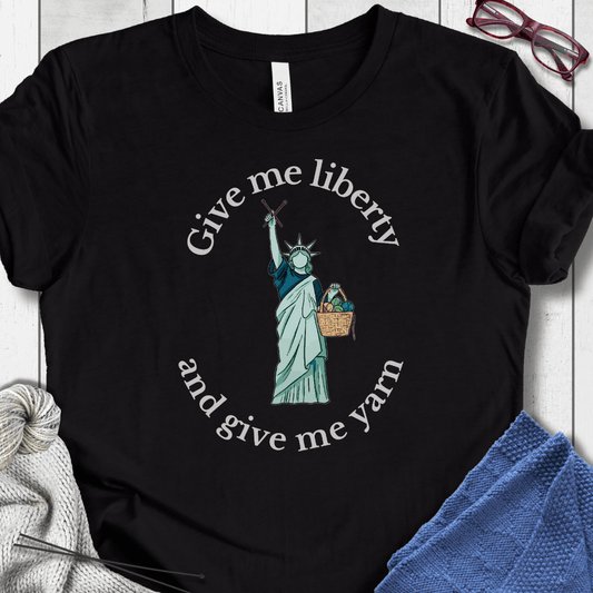 Statue of Liberty T-Shirt (With Text) Black / XS