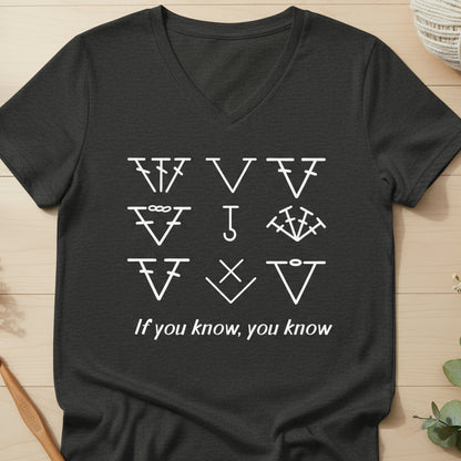 If you know, you know V Neck T-Shirt Dark Grey Heather / S