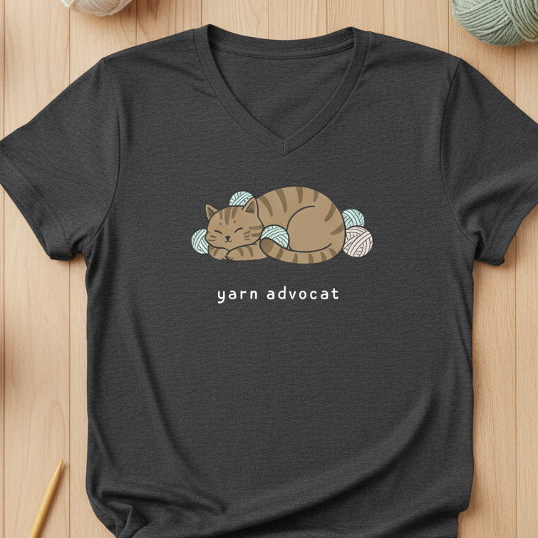 Yarn Advocat V-Neck T-Shirt Dark Grey Heather / S
