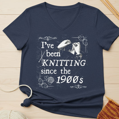 Knitting Since the 1900s V Neck T-Shirt Heather Navy / S