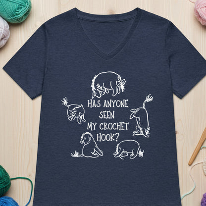 Lost Crochet Hook V Neck T-Shirt Heather Navy / S